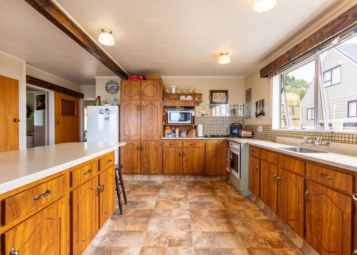  at 70 Akitio Esplanade, Ākitio, Pongaroa