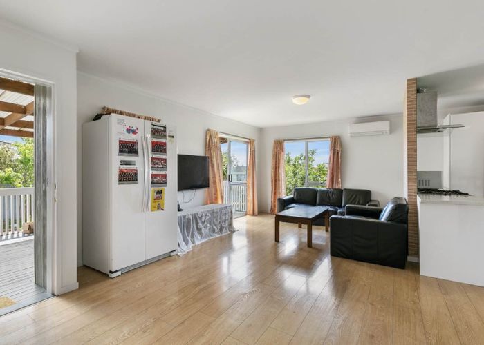  at 14 Sidey Avenue, Clover Park, Auckland