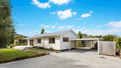  at 10 Rheingold Place, Huapai, Kumeu