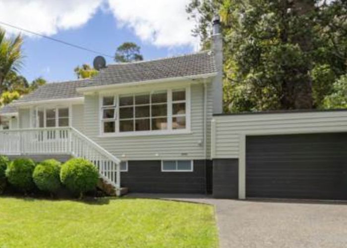  at 121 Woodlands Park Road, Titirangi, Auckland