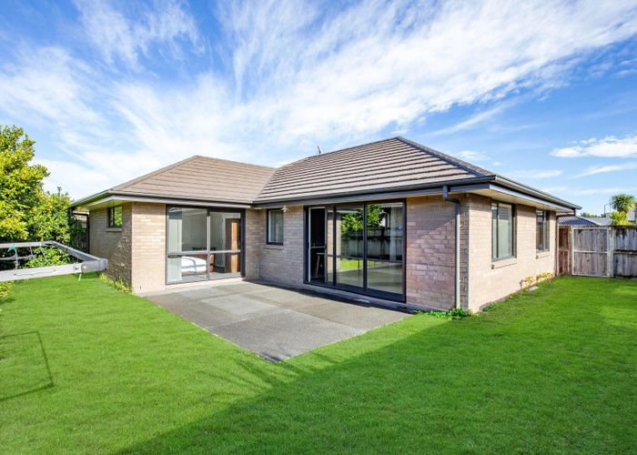  at 12 Teafields Court, Huntington, Hamilton, Waikato