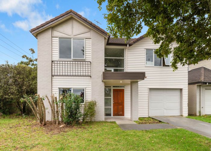  at 2 Bruce Pulman Drive, Takanini, Papakura, Auckland