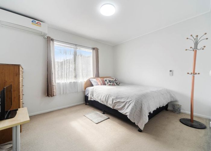  at 2/34 Great South Road, Manurewa, Manukau City, Auckland