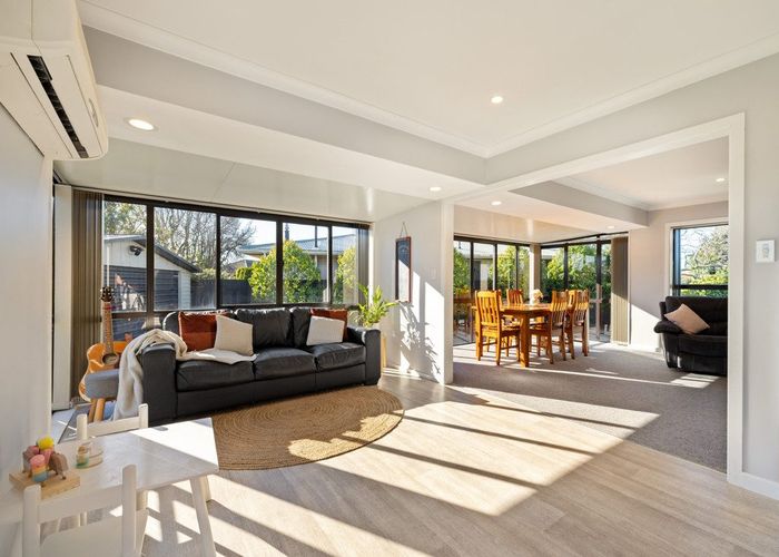  at 23 Glenora Place, Hornby, Christchurch City, Canterbury