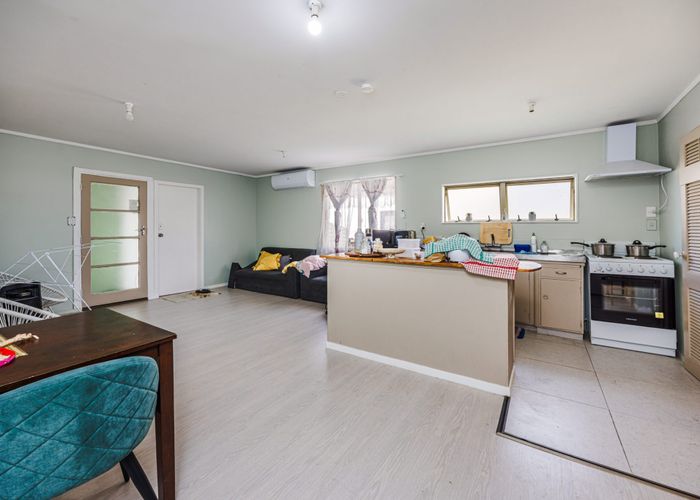 at 319 Massey Road, Mangere East, Auckland