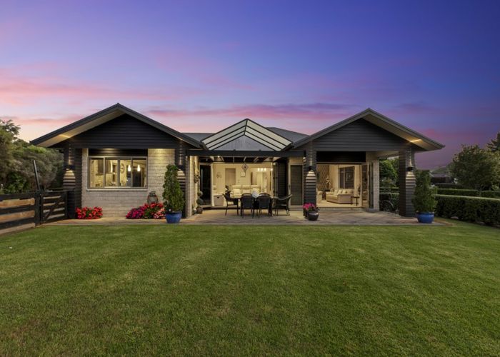  at 86 PHILLIPS DRIVE, Tauranga