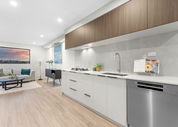  at 5/33 Buscomb Avenue, Henderson, Auckland