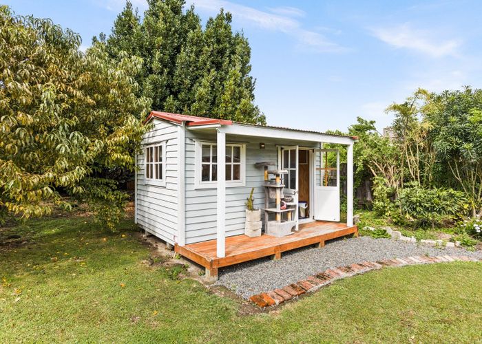  at 919C Nelson Street North, Mahora, Hastings