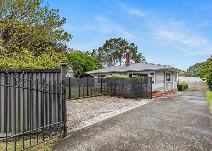  at 185 Don Buck Road, Massey, Waitakere City, Auckland