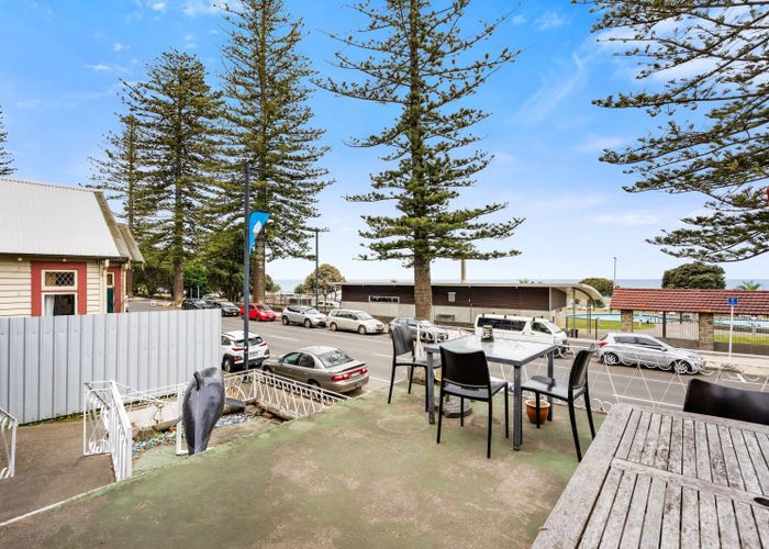  at 33 Marine Parade, Bluff Hill, Napier, Hawke's Bay