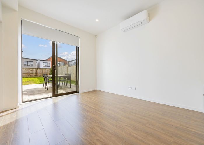  at 27 Coast Garden Drive, Hobsonville, Waitakere City, Auckland