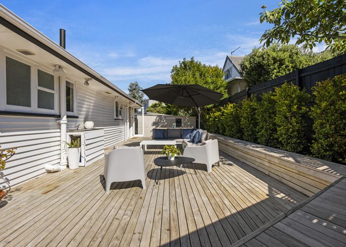  at 10 Carrs Place, Ellerslie, Auckland