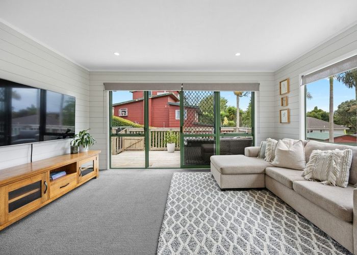  at 2/103 Cook Street, Howick, Manukau City, Auckland