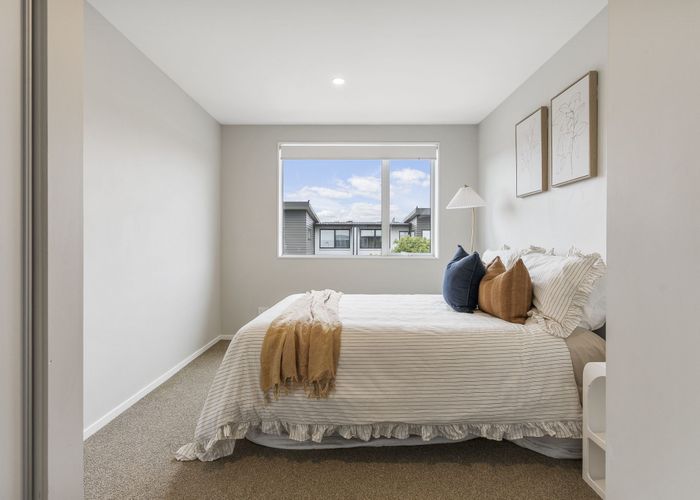  at 16 Whale Road, Mount Wellington, Auckland City, Auckland