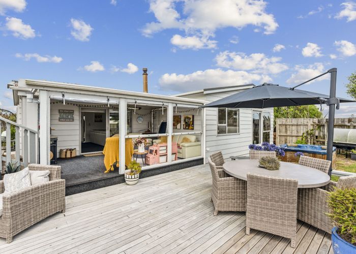  at 8 Norna Grove, Levin