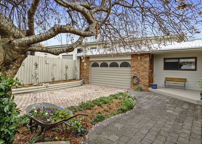  at 48 Lagoon Place, Poike, Tauranga