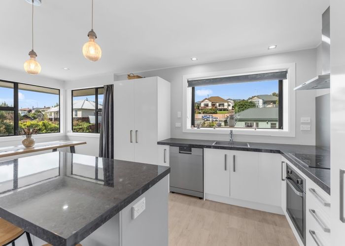  at 14 Livingstone Street, West End, Timaru, Canterbury