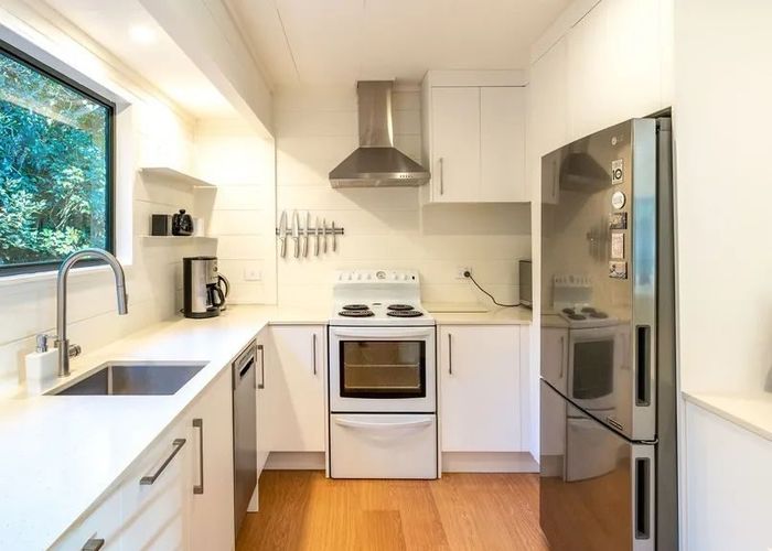  at 2 Karaka Road, Oneroa, Waiheke Island, Auckland