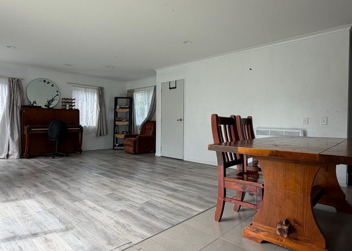  at 7 Whau Crescent, Avondale, Auckland City, Auckland