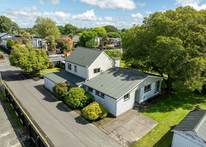 Recently sold 42 Avonhead Road, Avonhead, Christchurch homes.co.nz