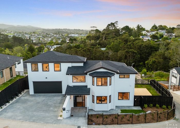  at 9 Mara Way, Sunnyvale, Waitakere City, Auckland