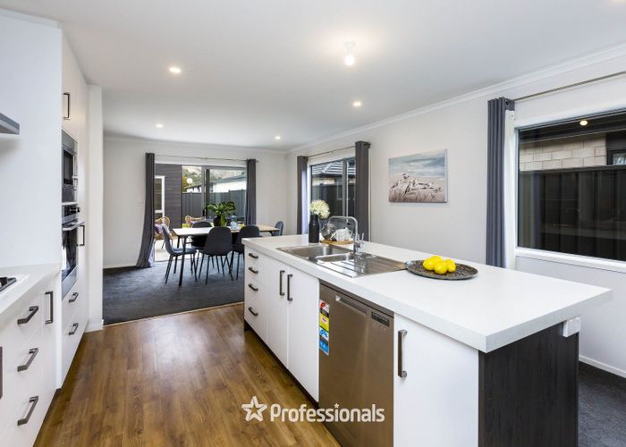  at 11 Te Kaeaea Crescent, Wallaceville, Upper Hutt