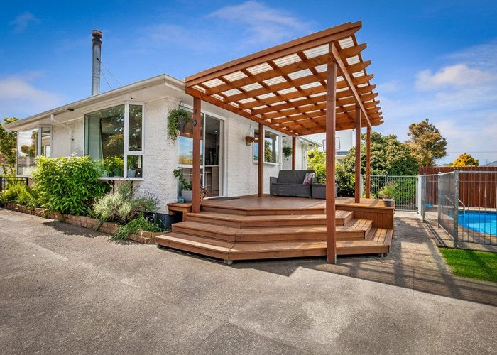  at 52 Farrington Avenue, Bishopdale, Christchurch