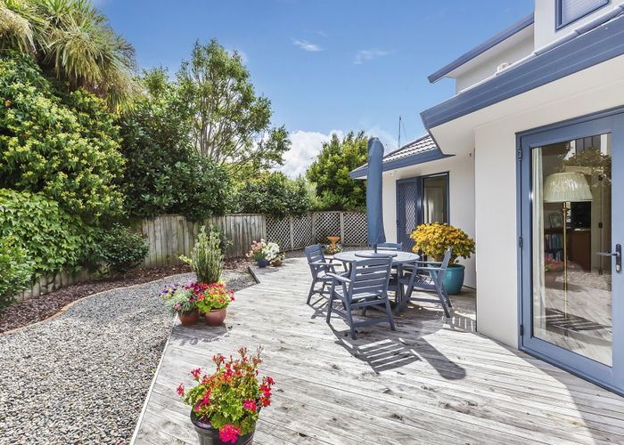  at 13 Lanyon Place, Whitby, Porirua