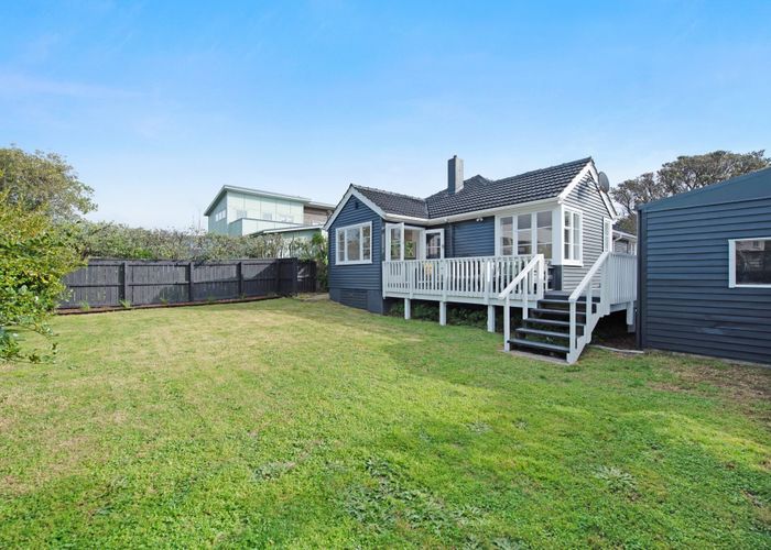  at 11 Hector Street, Seatoun, Wellington