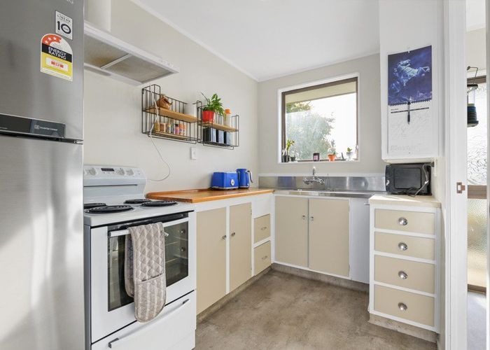  at 94C Tawa Street, Melville, Hamilton