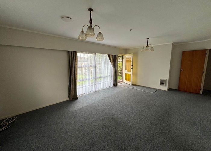  at 5B Hedge Row, Sunnyhills, Manukau City, Auckland