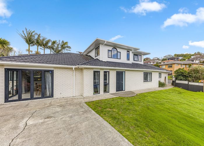  at 86 San Marino Drive West, Henderson, Waitakere City, Auckland