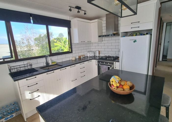  at 15 Cyril Crescent, West Harbour, Waitakere City, Auckland