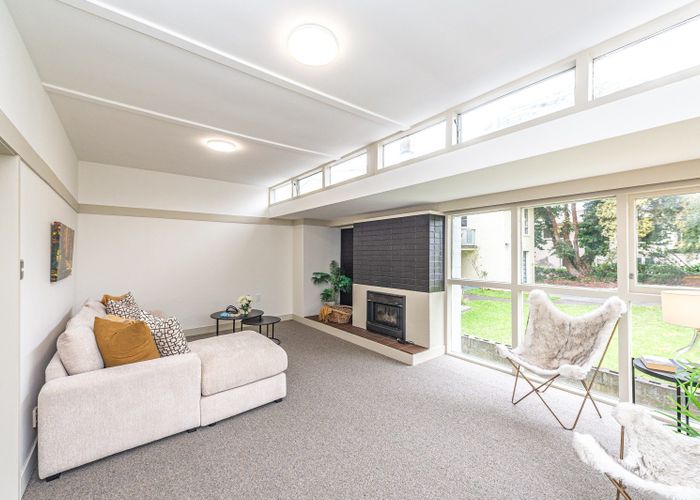  at 8B Brassey Road, Saint Johns Hill, Whanganui, Manawatu / Whanganui