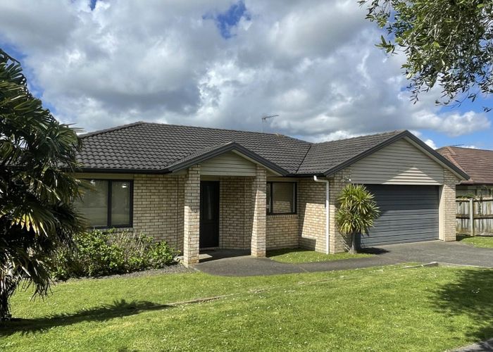  at 4 Moravale Lane, Flat Bush, Manukau City, Auckland