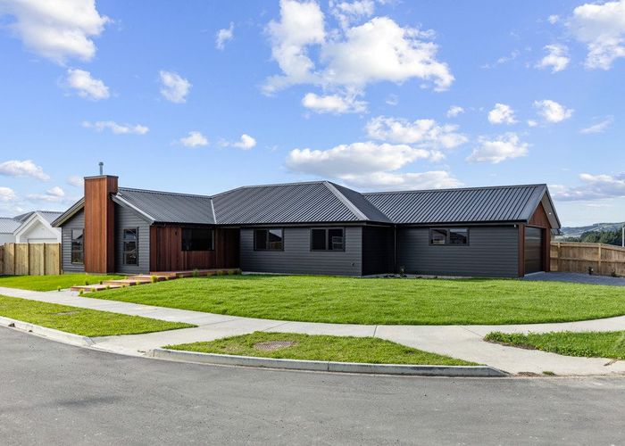  at 1 Corfu Crescent, Fitzherbert, Palmerston North, Manawatu / Whanganui