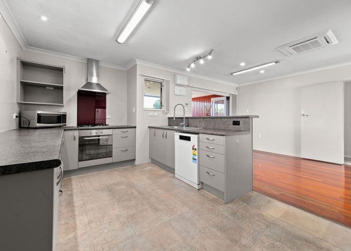  at 3 Thornton Place, Melville, Hamilton, Waikato