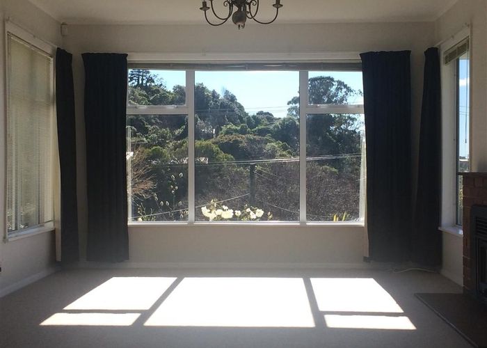  at 41 Larsen Crescent, Tawa, Wellington