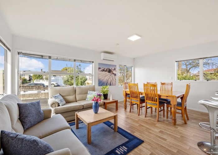  at 24 Paine Place, Mangere, Auckland