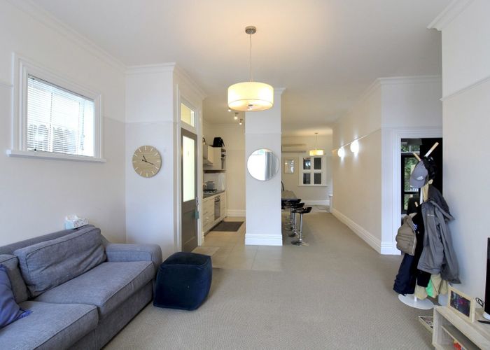  at 330 Downstairs Tinakori Road, Thorndon, Wellington, Wellington