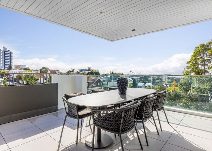  at 402/1a Wairua Road, Remuera, Auckland City, Auckland
