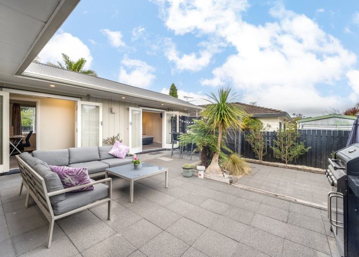 at 1/133 Moore Street, Howick, Manukau City, Auckland