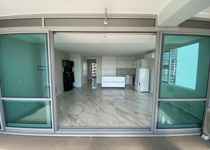  at 1110/30 Beach Road, Auckland Central, Auckland