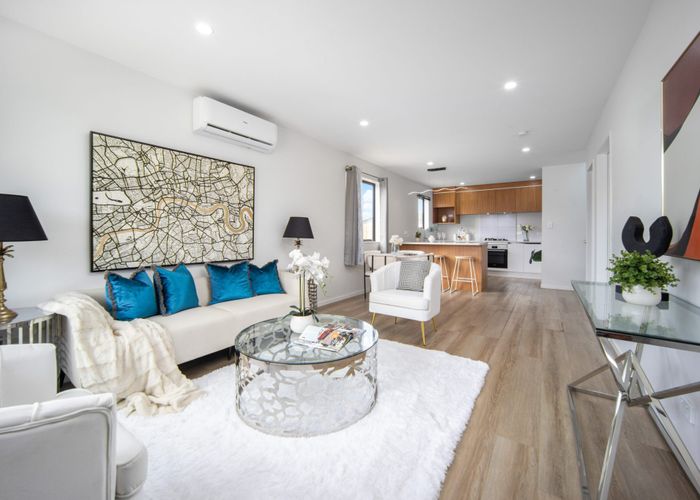  at 8A Sharland Avenue, Manurewa, Manukau City, Auckland