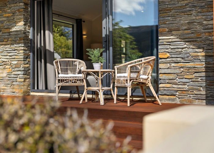  at 35 Oregon Drive, Kelvin Heights, Queenstown