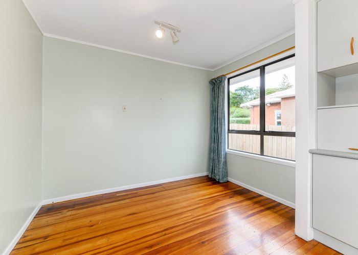  at 129 Forest Hill Road, Henderson, Auckland