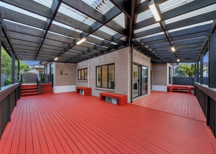  at 29 Midhurst Avenue, Henderson, Auckland