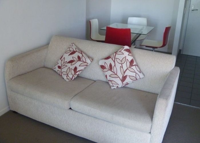  at 910/17 Amersham Way, Manukau, Manukau City, Auckland