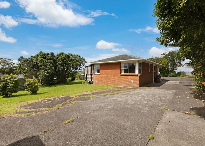  at 10 Avalon Place, Glenfield, North Shore City, Auckland