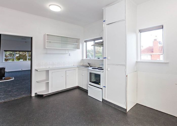  at 25 Stamford Park Road, Mount Roskill, Auckland City, Auckland